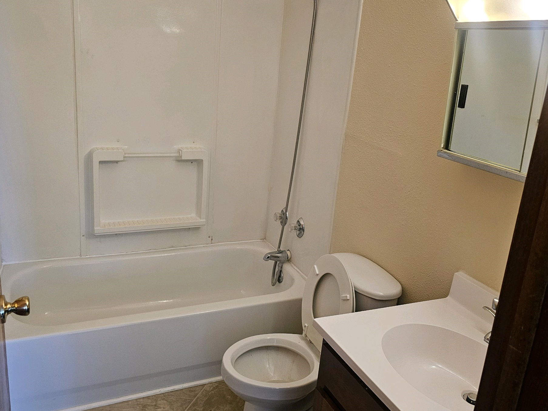 1307 Apartment Bathroom